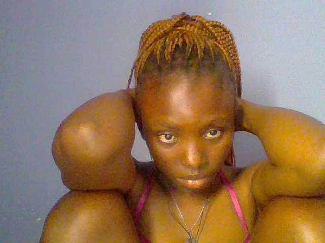 chocolate-brownie live cam on BongaCams