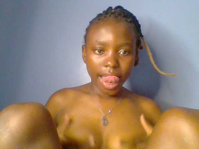 chocolate-brownie live cam on BongaCams