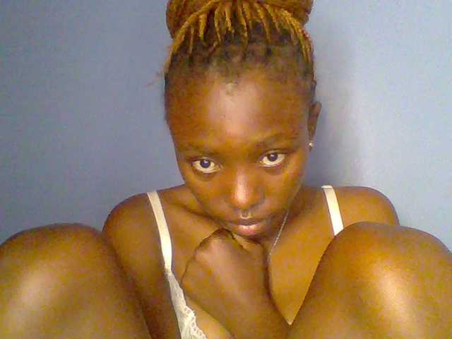 chocolate-brownie live cam on BongaCams