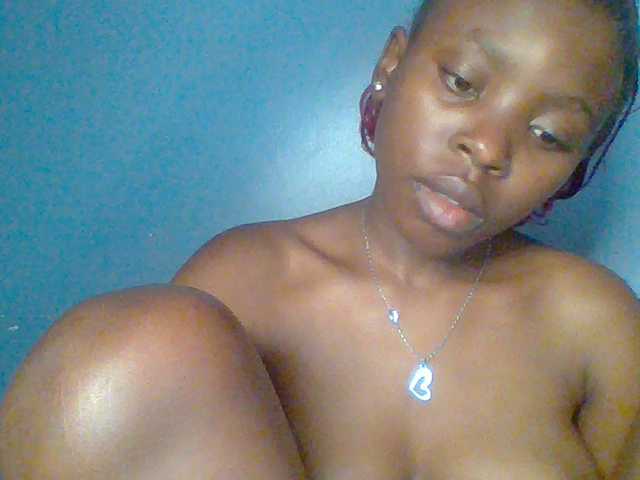 Sex chat gratuit in direct cu chocolate-brownie pe BongaCams