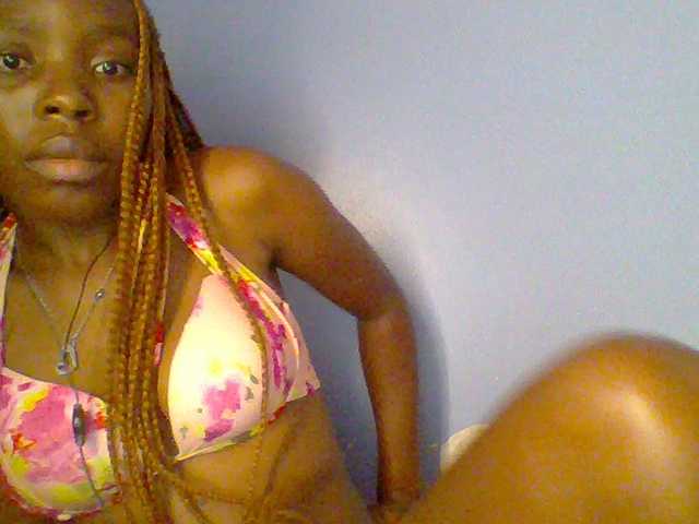 chocolate-brownie live cam on BongaCams