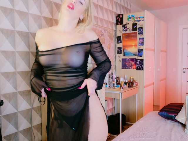EvaRoss, live now on BongaCams