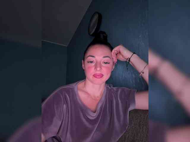 SexxxBaby999 webcam