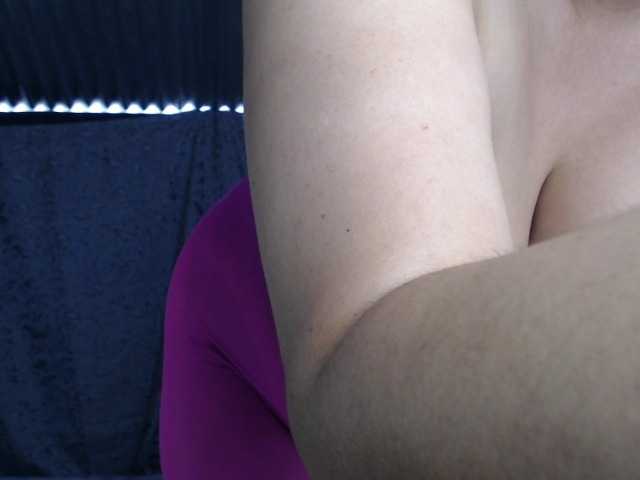 soe-lara live cam on BongaCams