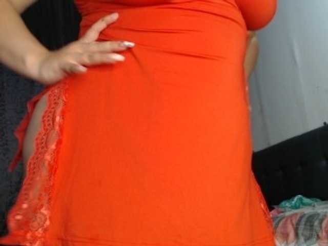 soe-lara live cam on BongaCams