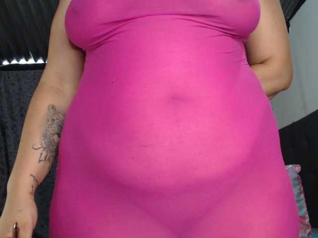 soe-lara live cam on BongaCams