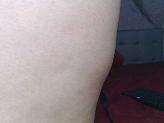 soe-lara live cam on BongaCams