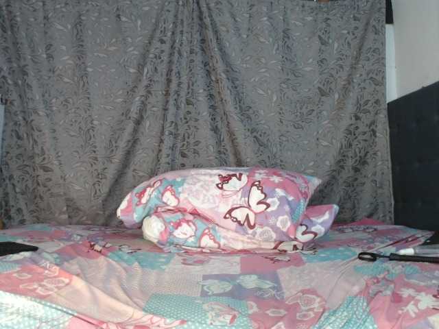 soe-lara live cam on BongaCams