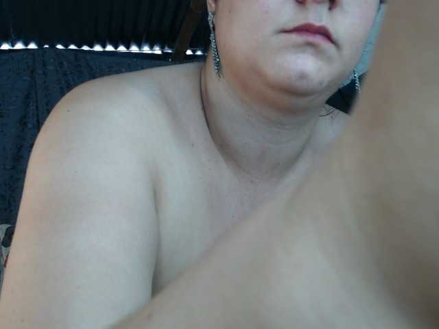 soe-lara live webcam show