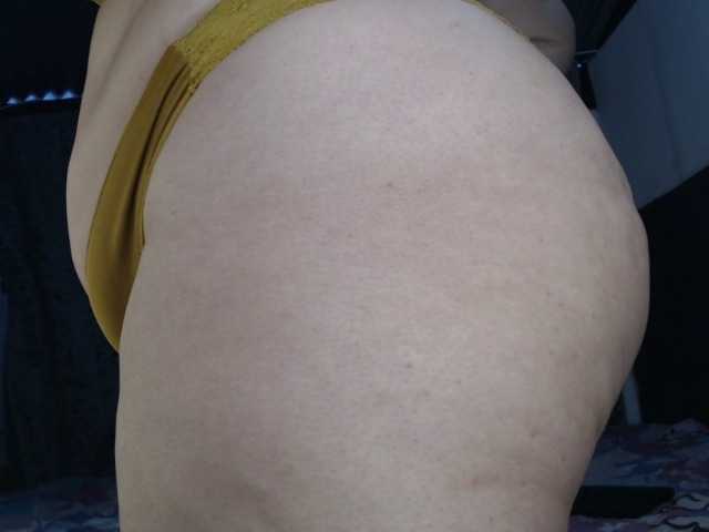 soe-lara live cam on BongaCams