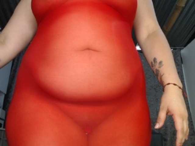 soe-lara live cam on BongaCams