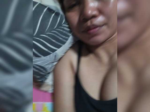 Pretty30 live cam on BongaCams
