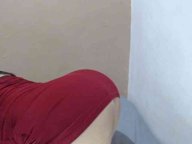 simplyhot1y webcam
