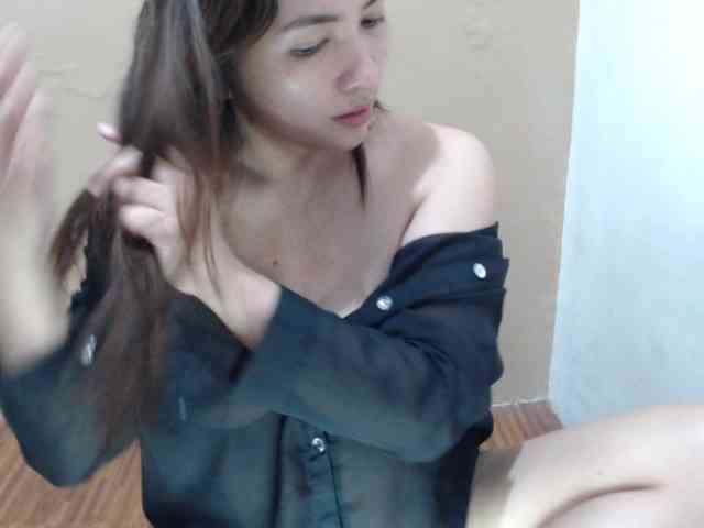 simplyhot1y webcam
