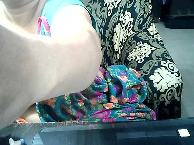 Indianbhabhimilf40 live cam on BongaCams