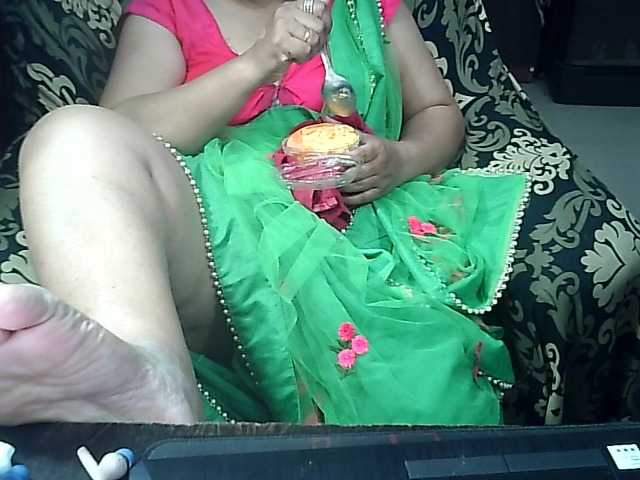 indianbhabhimilf40 cam belle