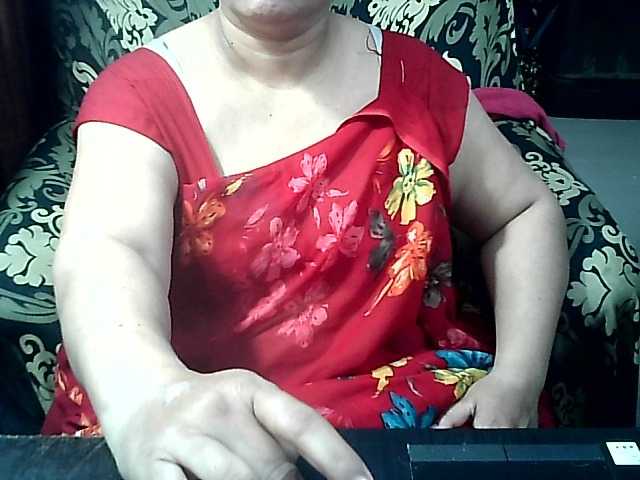 Indianbhabhimilf40 live cam on BongaCams