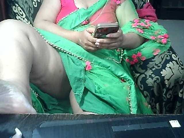 Indianbhabhimilf40 Прямой эфир на BongaCams