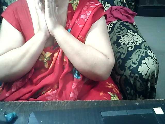 Indianbhabhimilf40 live webcam show