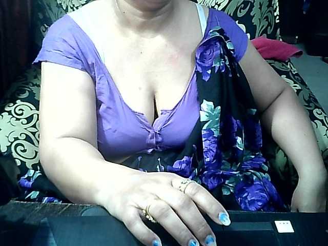 Indianbhabhimilf40 webcam