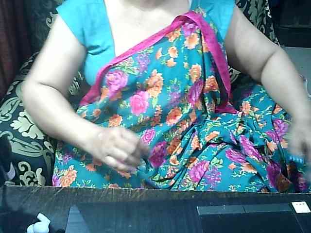 Indianbhabhimilf40 webcam
