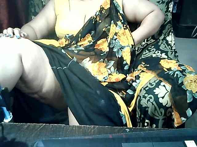 Indianbhabhimilf40 webcam