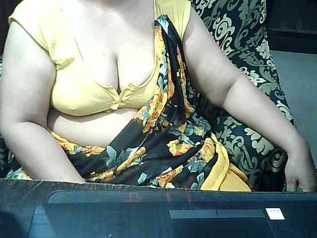 Indianbhabhimilf40 webcam