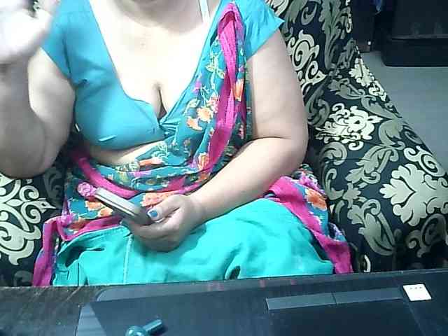Indianbhabhimilf40 webcam