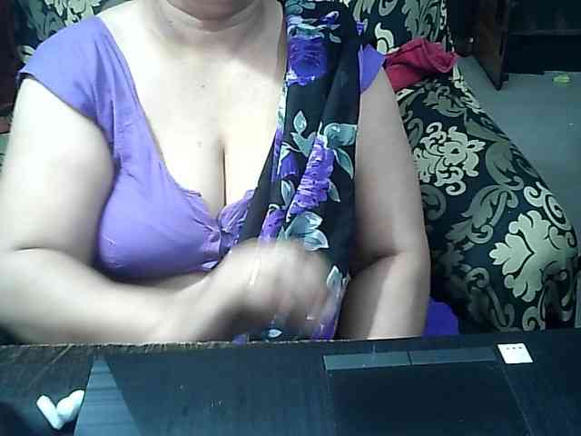 Indianbhabhimilf40 webcam