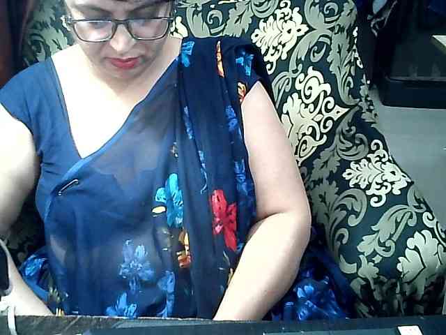 Indianbhabhimilf40 webcam