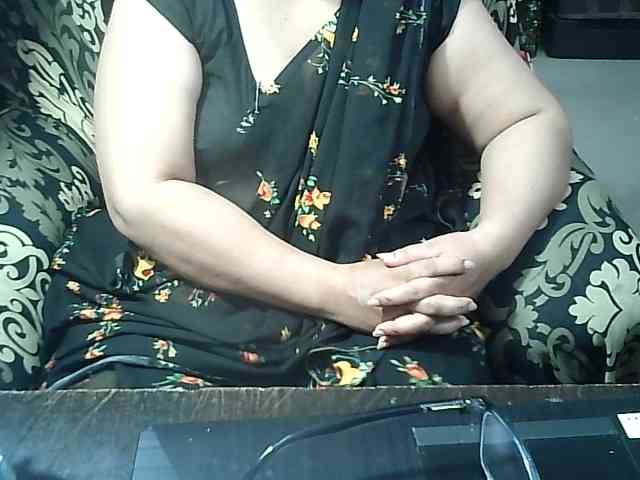 Indianbhabhimilf40 webcam
