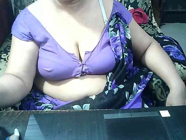 Indianbhabhimilf40 webcam