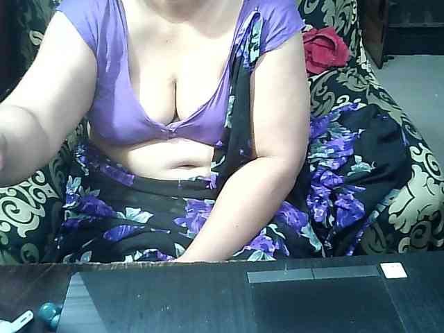 Indianbhabhimilf40 webcam