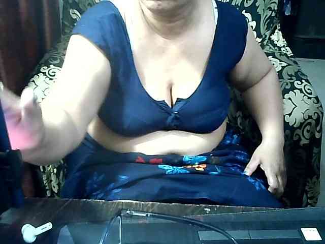 Model: Indianbhabhimilf40