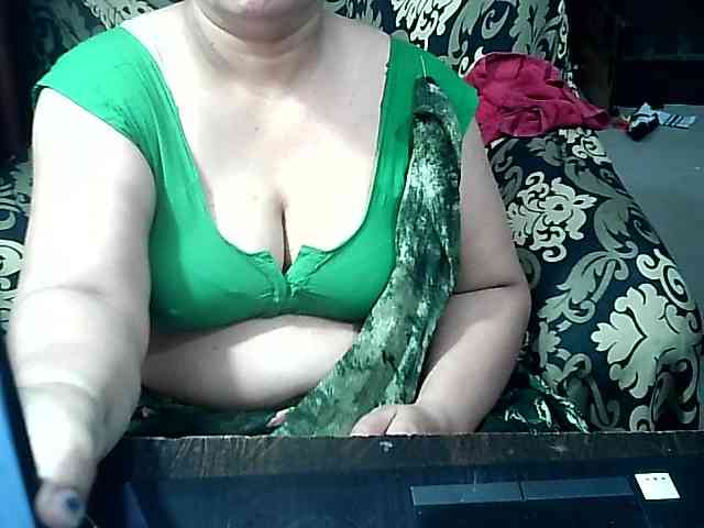 Indianbhabhimilf40 webcam
