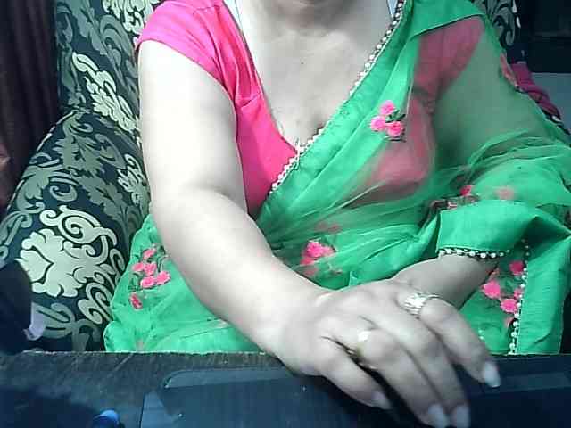 Indianbhabhimilf40 webcam