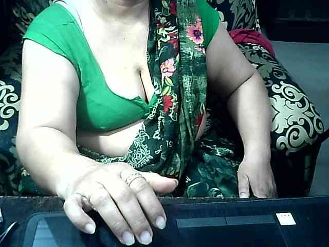 Indianbhabhimilf40 webcam