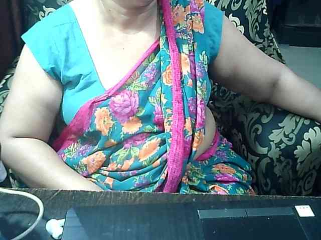 Indianbhabhimilf40 webcam