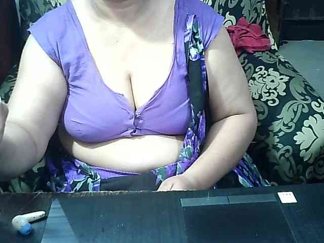 Indianbhabhimilf40 webcam
