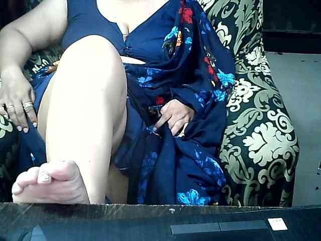 Indianbhabhimilf40 webcam