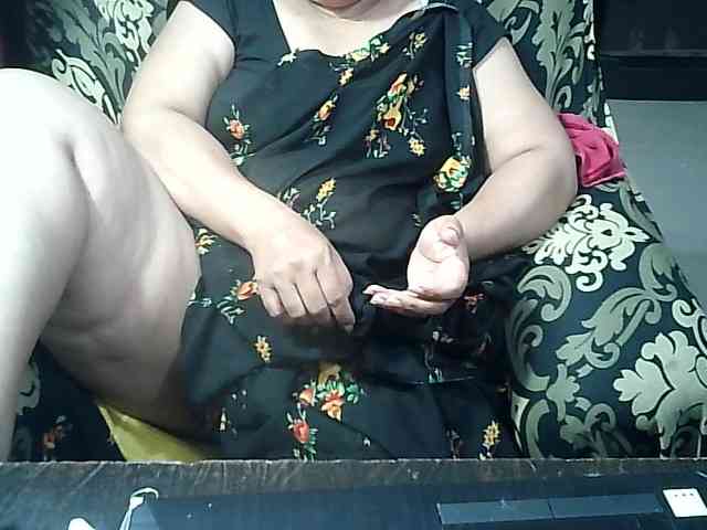 Indianbhabhimilf40 webcam