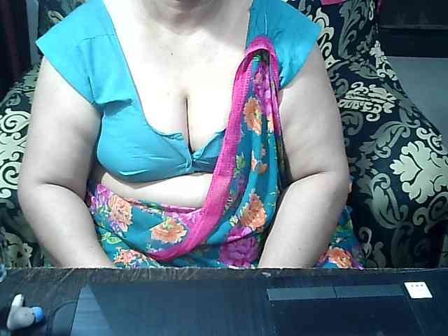 Indianbhabhimilf40 webcam