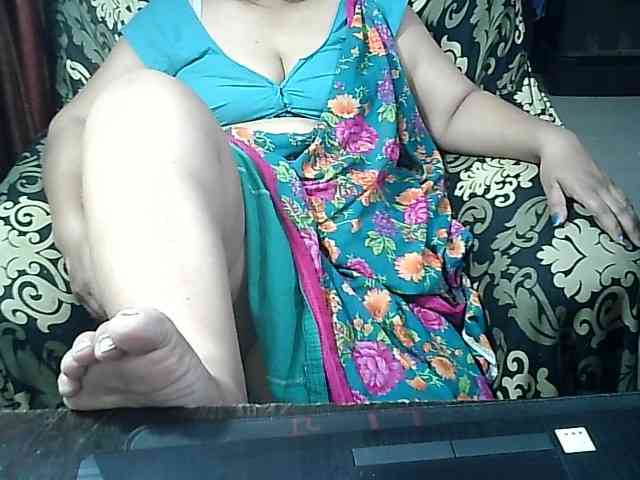 Indianbhabhimilf40 webcam