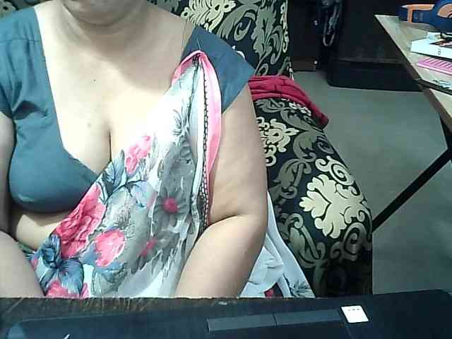 Indianbhabhimilf40 webcam