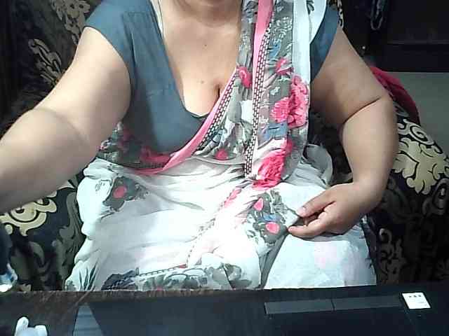 Indianbhabhimilf40 webcam