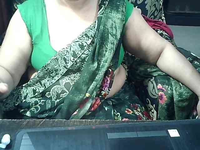 Indianbhabhimilf40 webcam