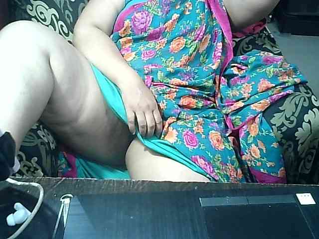 Indianbhabhimilf40 webcam