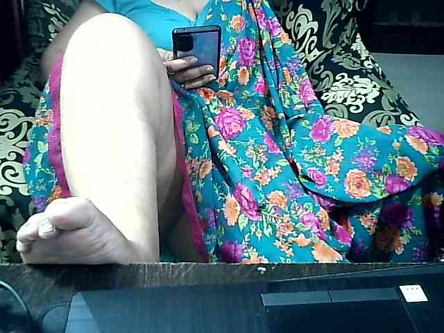 Indianbhabhimilf40 webcam