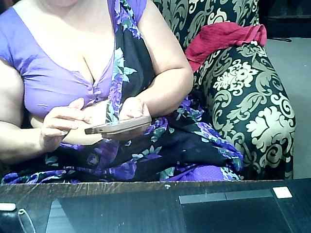 Indianbhabhimilf40 webcam