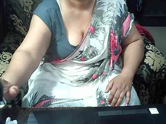 Indianbhabhimilf40 webcam